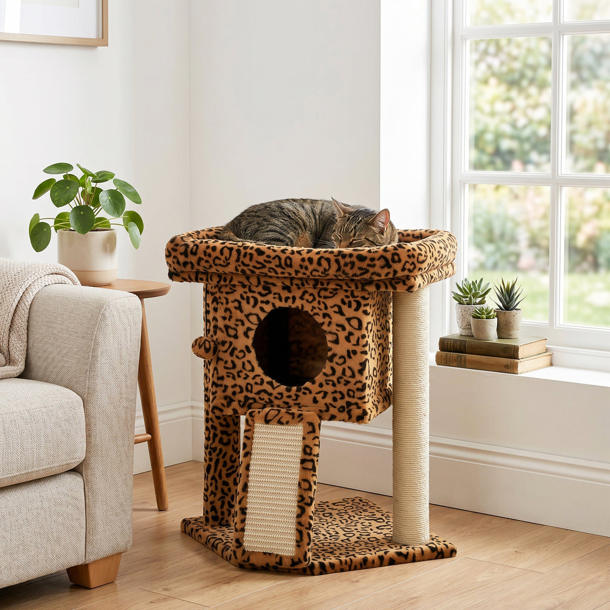 Rascador compacto para gatos con percha y caseta
