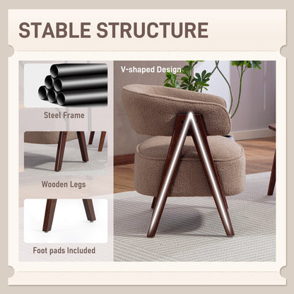 Sillón decorativo de forro sherpa con patas de madera nórdicas