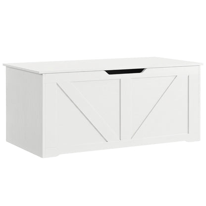 Rustic storage chest with safety hinges