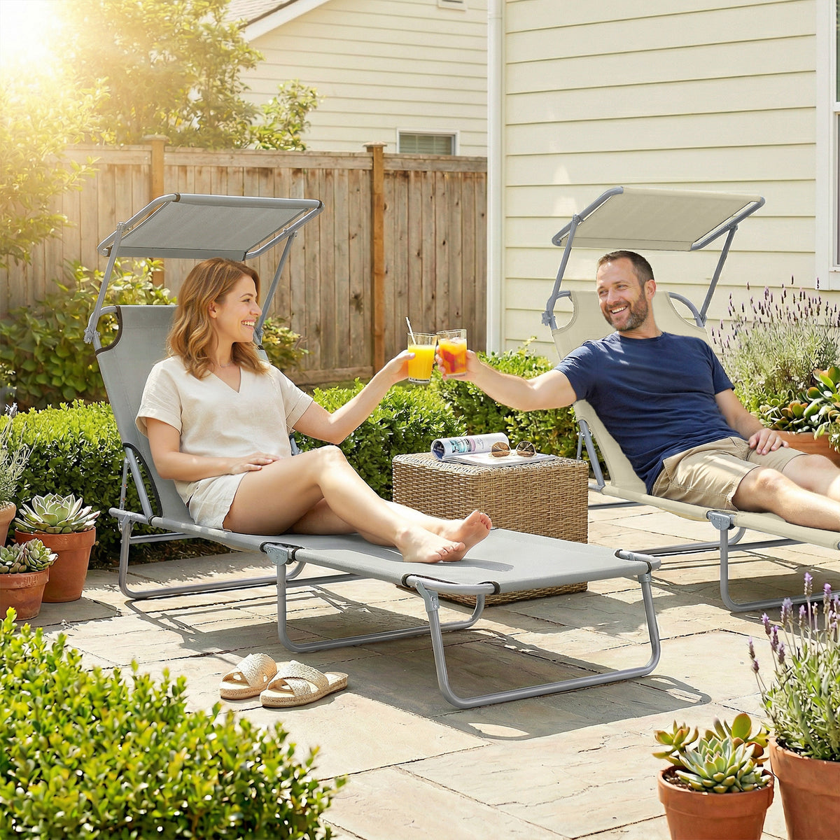 Folding Lounge Chair with Adjustable Sun Shade