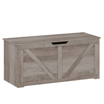 Rustic storage chest with safety hinges