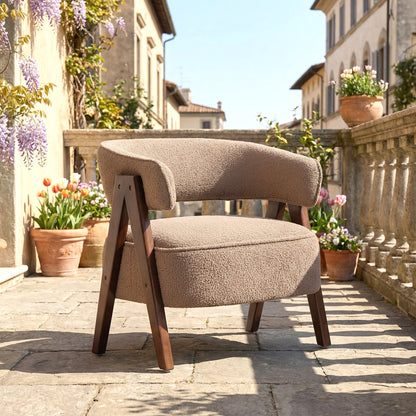 Sillón decorativo de forro sherpa con patas de madera nórdicas