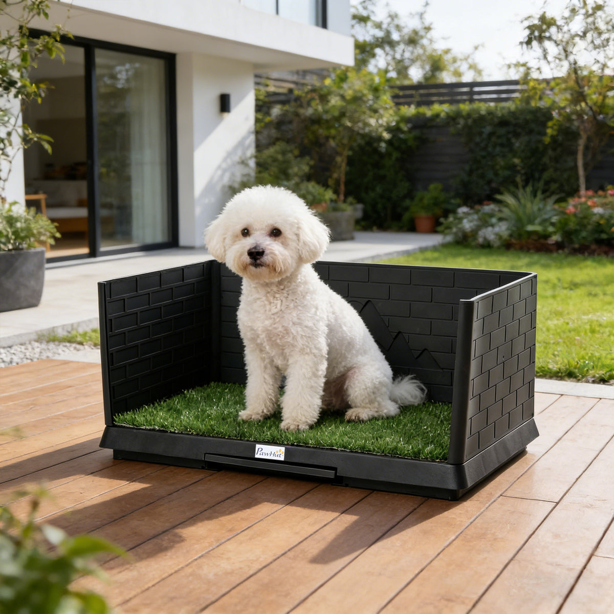 Dog grass pad with high walls