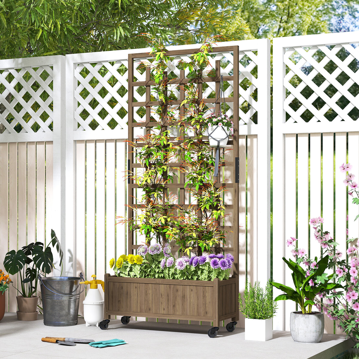 Jardinera elevada con celosía y ruedas