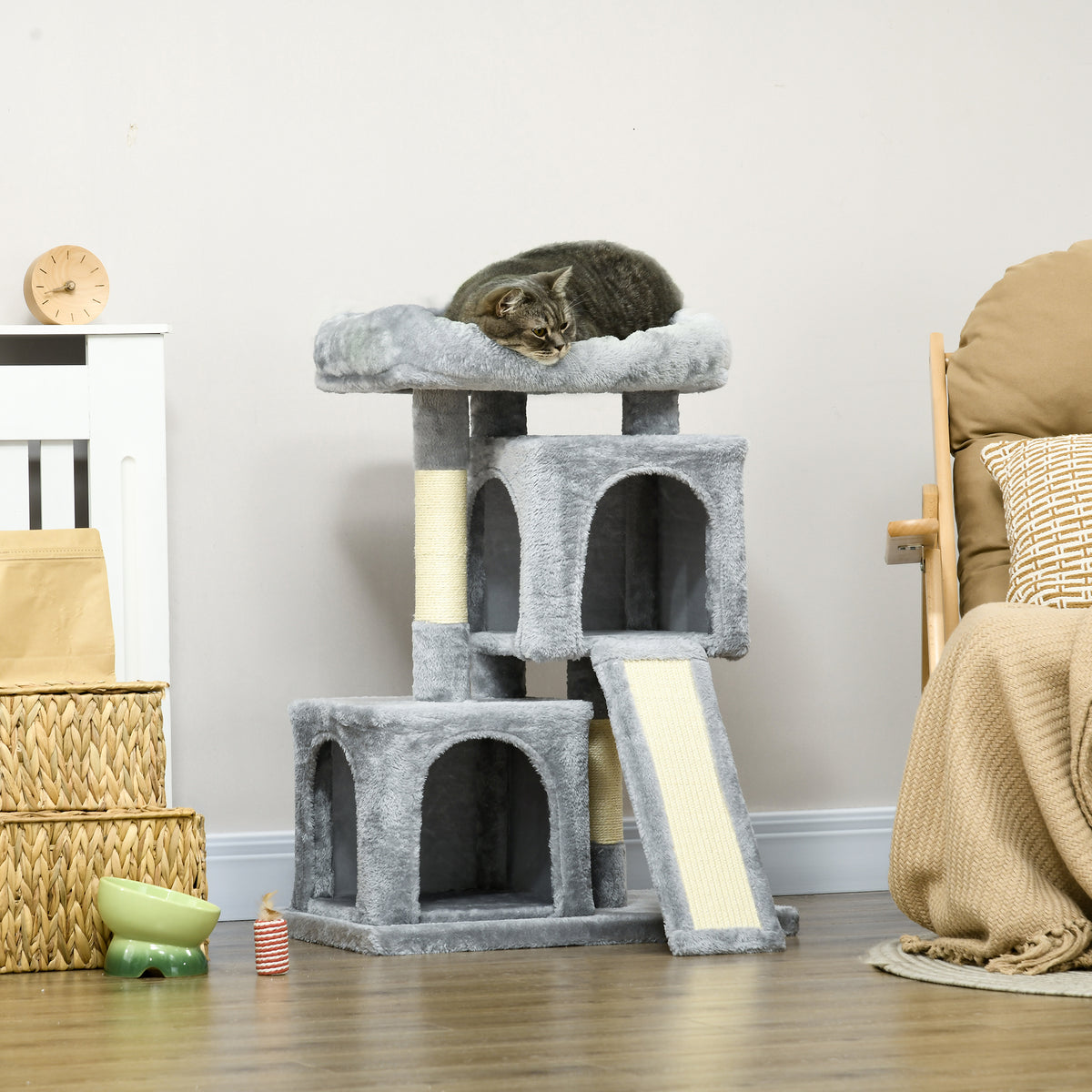 Multi-activity Cat Tower with Sisal Scratching Post — light