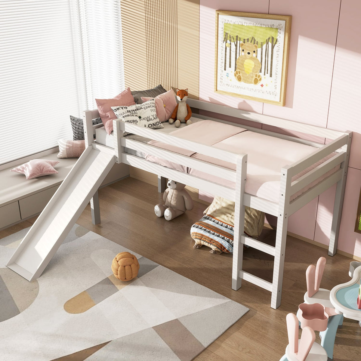 Lit mezzanine bas robuste pour enfant avec glissade en bois