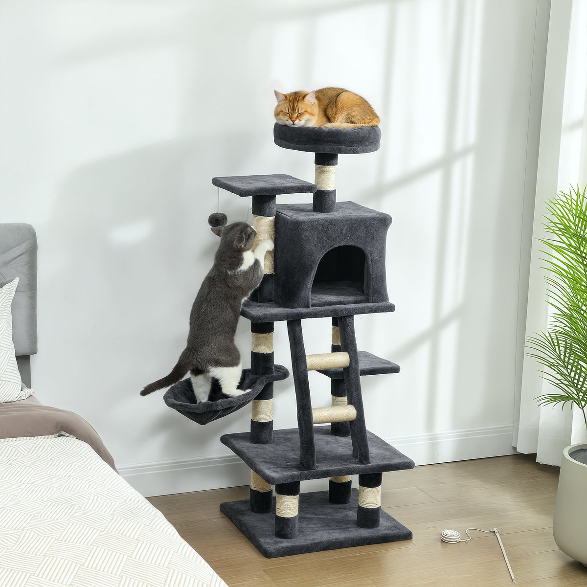 Árbol para gatos de varios niveles de 132 cm — gris
