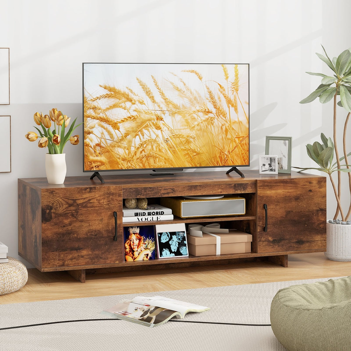 Meuble TV rustique avec prises électriques et rangement