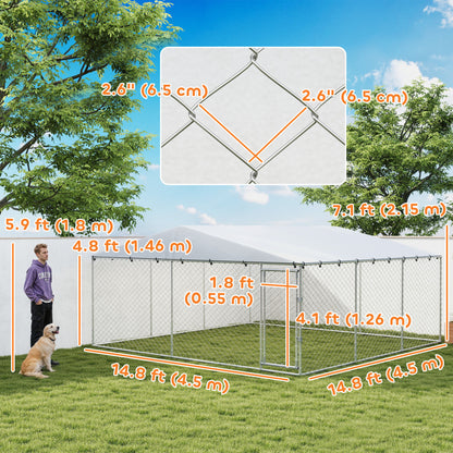 Outdoor dog kennel in galvanized steel with roof