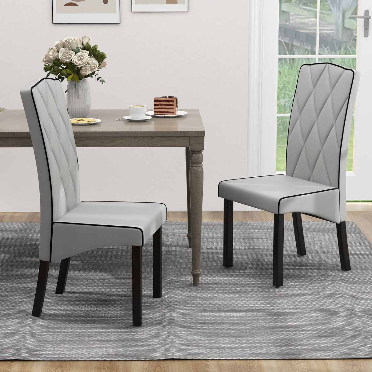 Chaise de salle à manger moderne à haut dossier