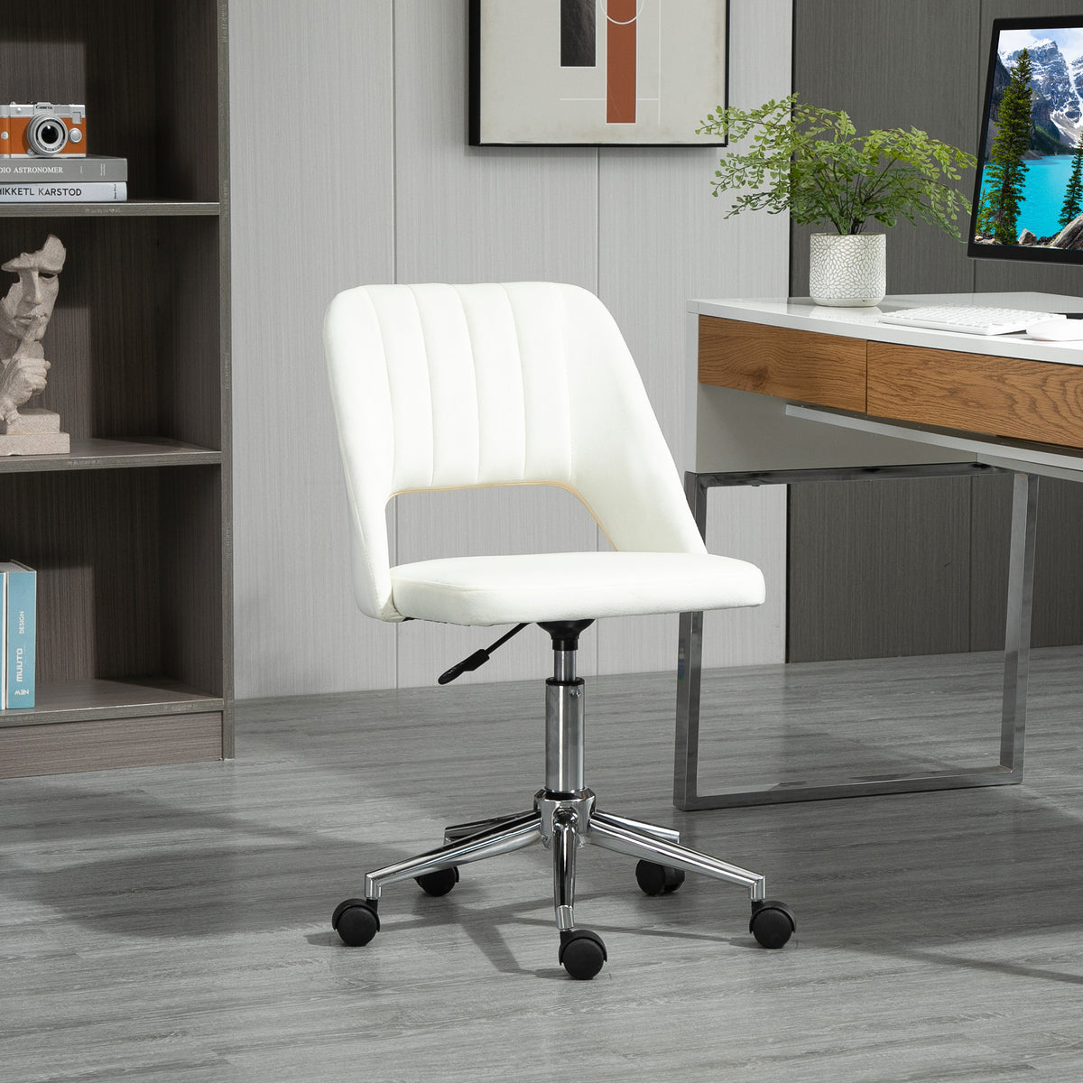 Silla de oficina giratoria de terciopelo con respaldo de concha