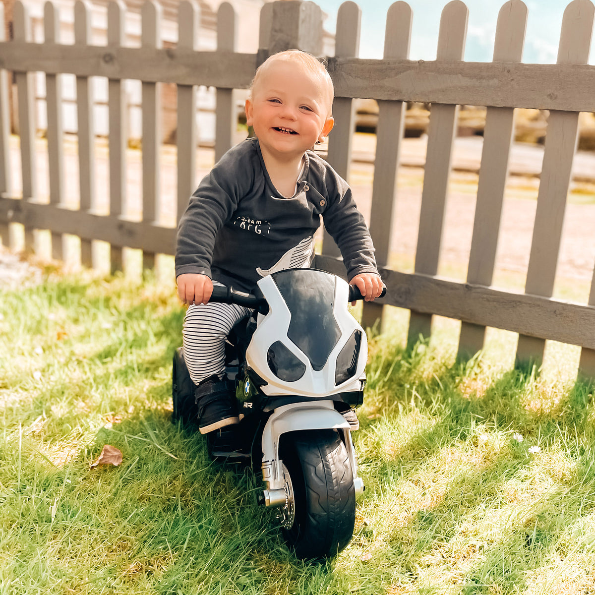 Moto eléctrica BMW S1000RR para niños muy pequeños de 18-36 meses