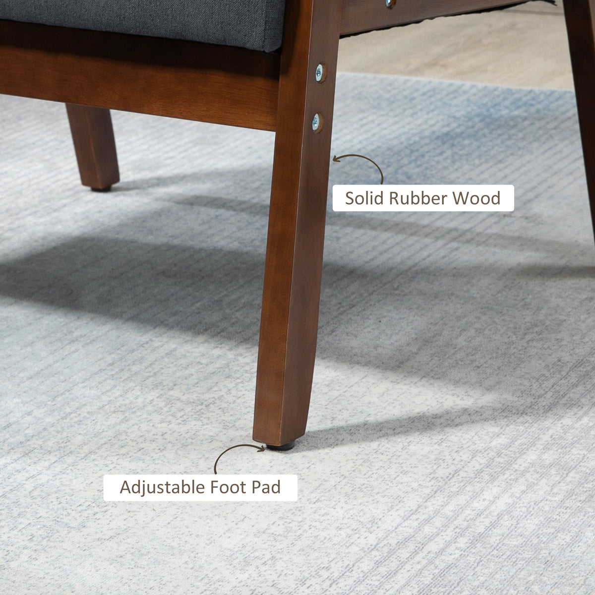 Sillón auxiliar acolchado con reposabrazos de madera