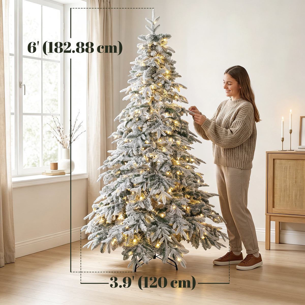 Árbol de Navidad artificial iluminado y nevado