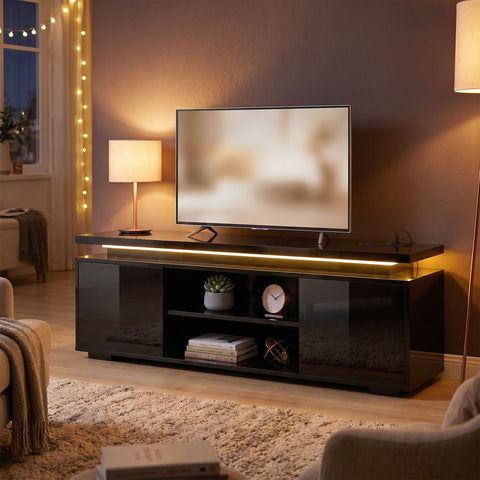Mueble de TV con LED RGB y enchufes integrados